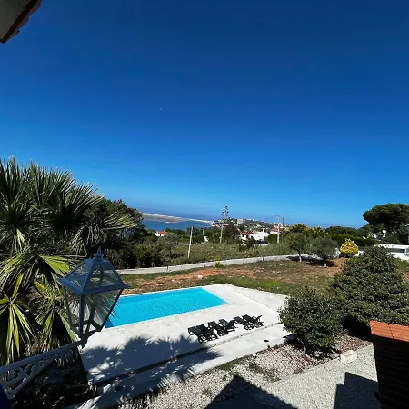 אכסניה Local Monte Horeb Nadadouro