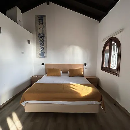 אכסניה Local Monte Horeb Nadadouro