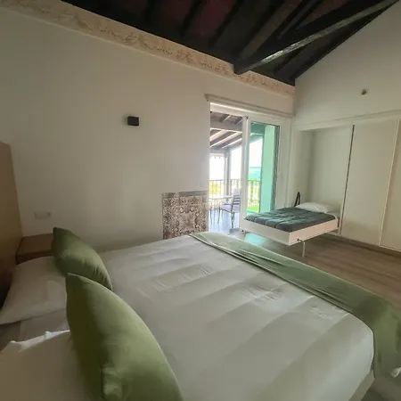 Local Monte Horeb Hostel *